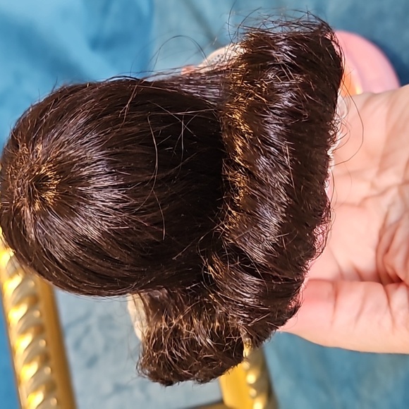 Vintage 1980s porcelain doll trinket box, perfect condition, lace dress - Picture 7 of 10